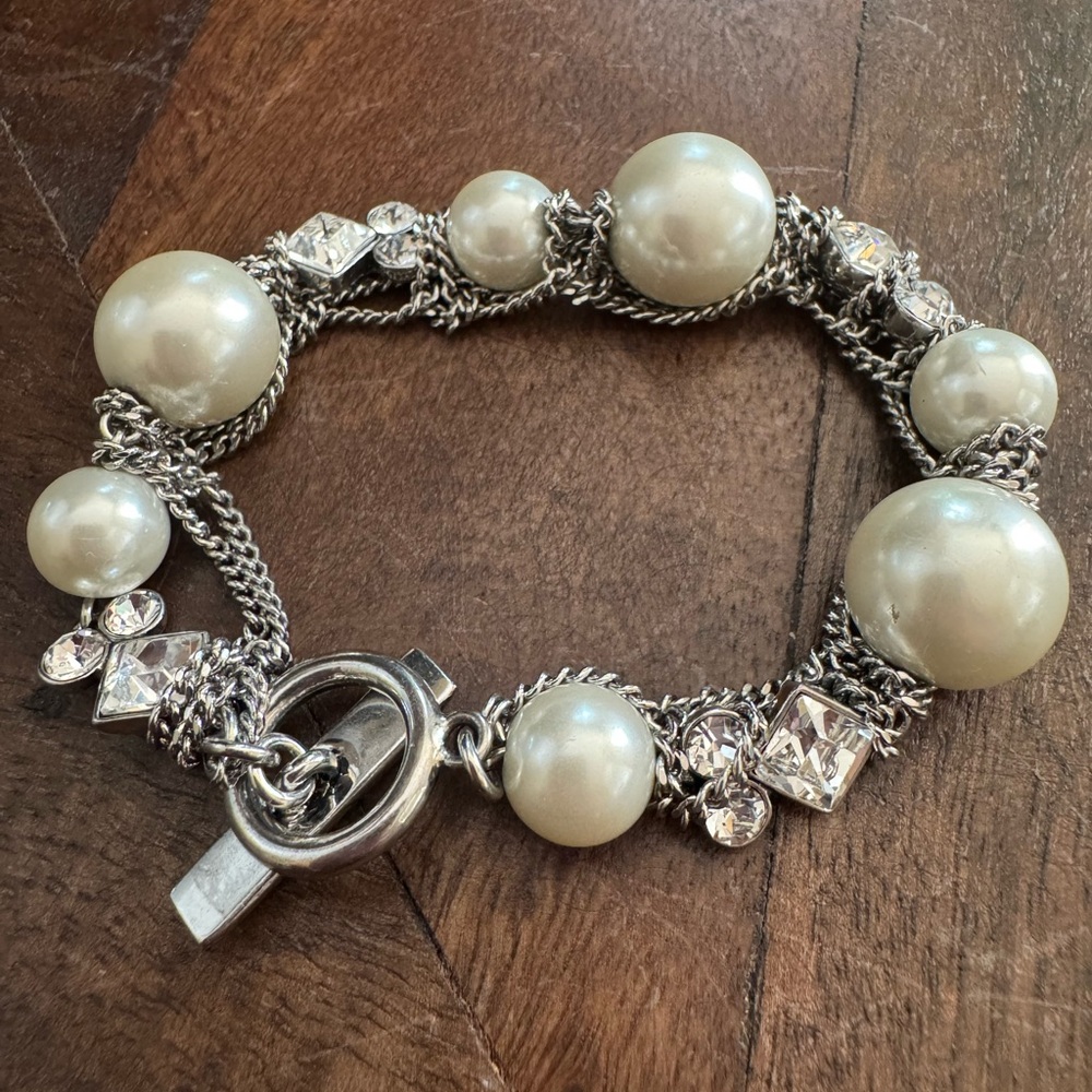 EUC Givenchy Vintage Faux Pearl and Swarovski Crystal Bracelet - Picture 7 of 8